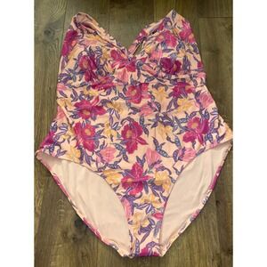 Old Navy V Neck Tie Back One Piece‎ Peach Pink Orange Floral Swimsuit 3X
